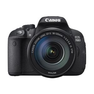 Canon EOS 700D Yksisilmäinen peiliheijastuskamera - Musta + Canon Zoom Lens EF-S 18-135mm f/3.5 - 5.6 IS STM- Objektiivi