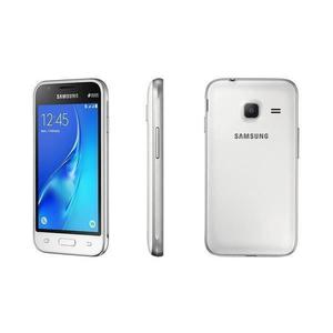 Galaxy J1 (2016) 8GB - Valkoinen - Lukitsematon