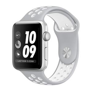 Apple Watch (Series 3) September 2017 38 mm - Aluminium Zilver - Armband Nike sport armband