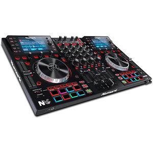 DJ mixer voor Serato Plug and Play Numark NVII