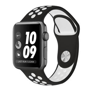 Apple Watch (Series 3) September 2017 42 mm - Aluminium Space Grau - Armband Nike Sportarmband Schwarz/Weiß